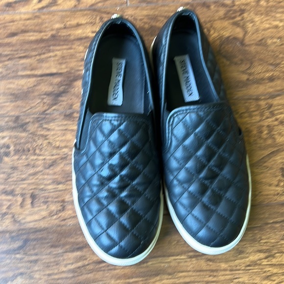 Steve madden slip on‎ size 7 - Picture 2 of 7